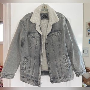 Grey Levi’s coat lined with fur, worn once, basically brand new